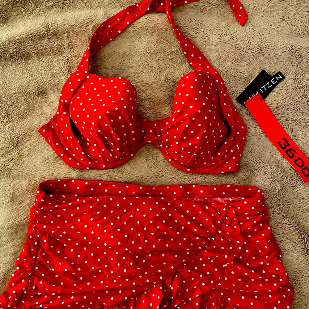 Brand new with tags Jantzen polka dot two piece bathing suit